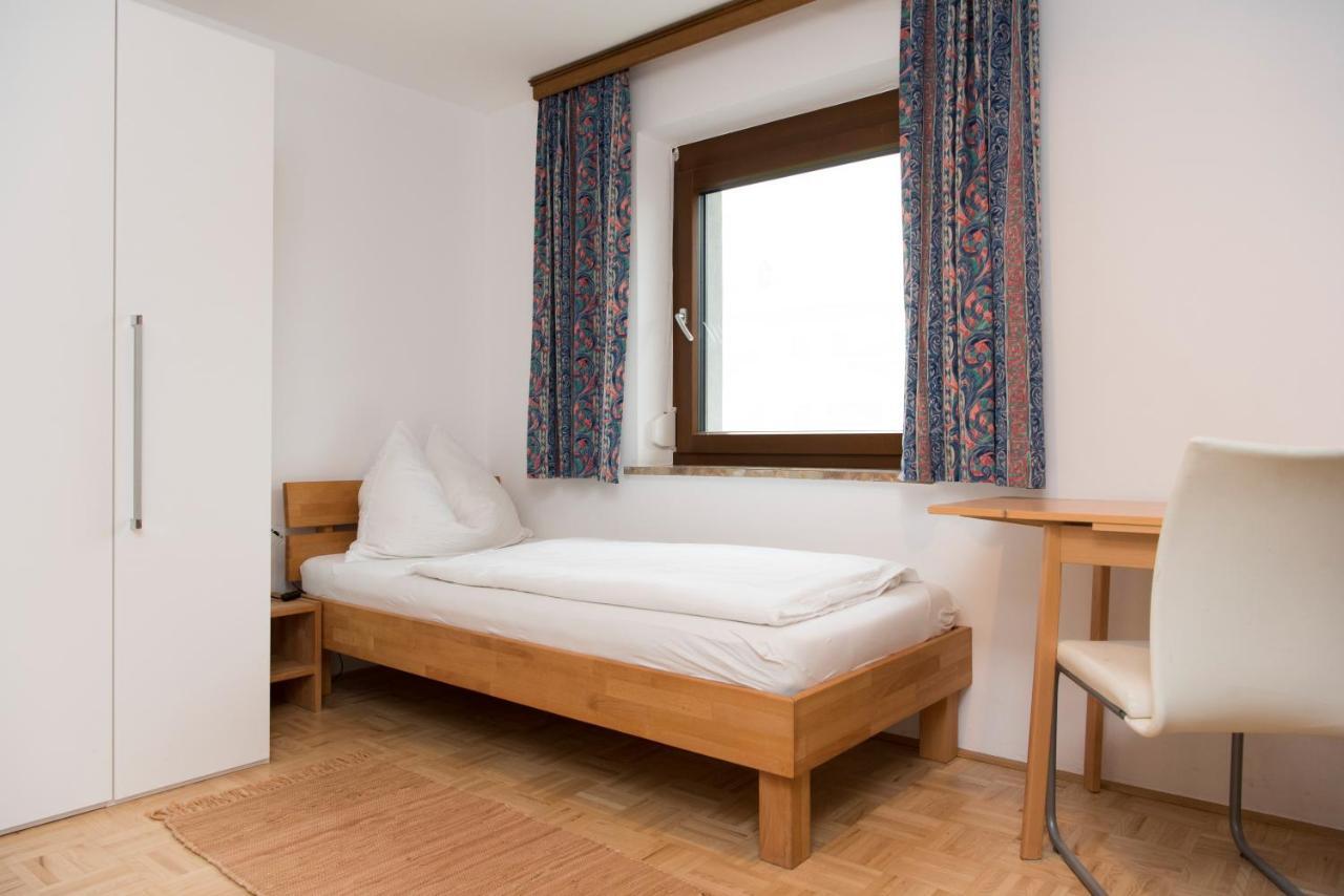 Gaestehaus Wuehrer Franking Buitenkant foto